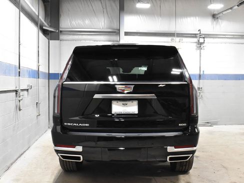 New 2025 Cadillac Escalade Premium Luxury w/ LPO, Floor Liner Package image 15