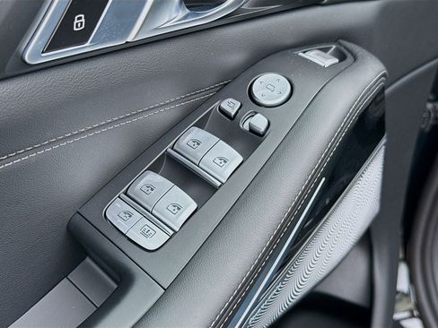 New 2026 BMW ALPINA XB7 AWD/4WD image 25