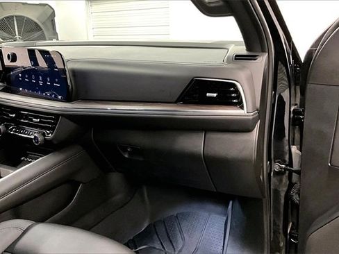 Used 2025 Chevrolet Tahoe Z71 image 15