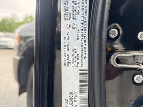 Used 2020 RAM 2500 Limited image 36