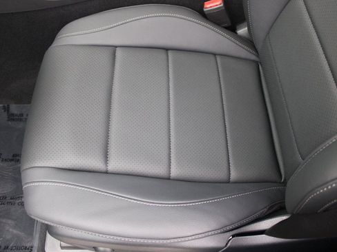 Used 2026 Mercedes-Benz GLE 350 4MATIC image 13