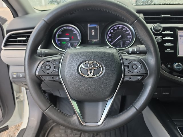 Used 2020 Toyota Camry SE FWD image 23