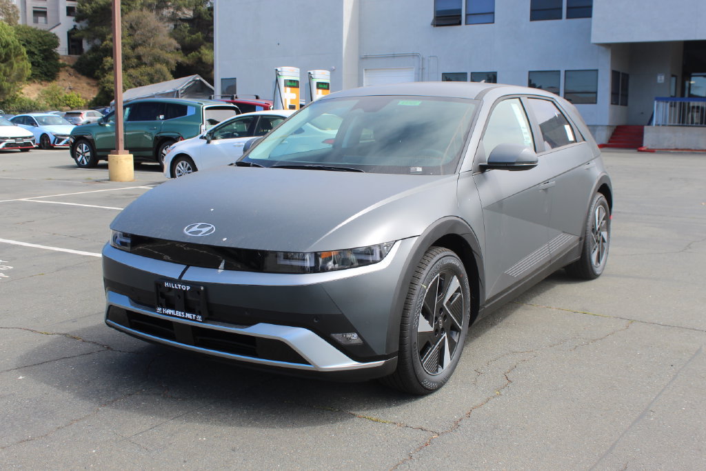 New 2026 Hyundai Ioniq 5 SEL RWD image 3
