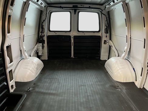 Used 2024 Chevrolet Express 2500 w/ Driver Convenience Package image 22