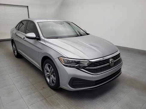Used 2023 Volkswagen Jetta SE image 13