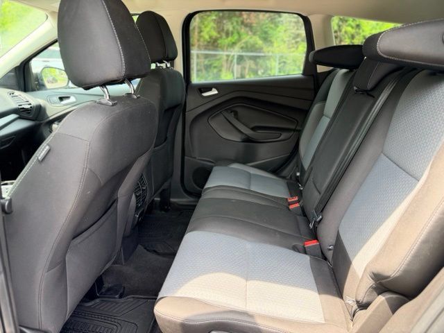 Used 2017 Ford Escape SE FWD image 24
