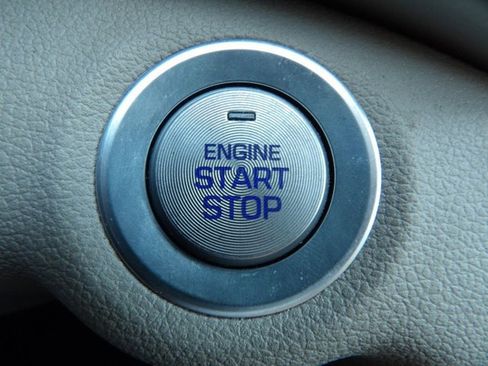 Used 2020 Hyundai Elantra Value Edition FWD image 19
