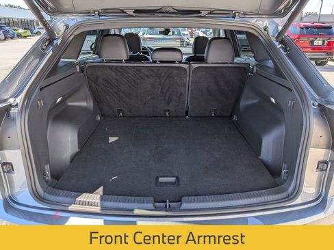 Used 2025 Volkswagen Atlas Cross Sport SE FWD image 26