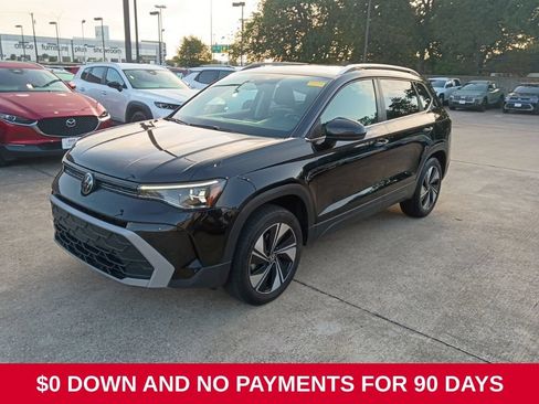 Used 2025 Volkswagen Taos SE AWD/4WD image 1