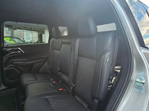 New 2025 Mitsubishi Outlander SEL Black Edition image 12