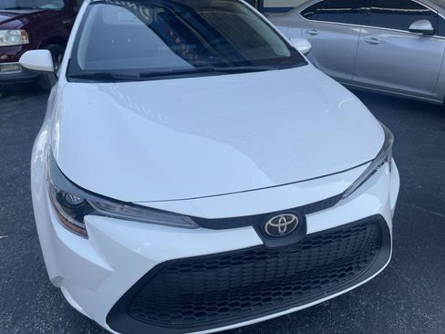 Used 2021 Toyota Corolla LE FWD image 17