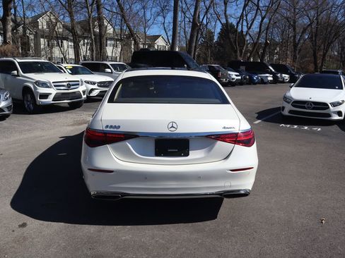 Used 2023 Mercedes-Benz S 580 4MATIC Sedan image 4