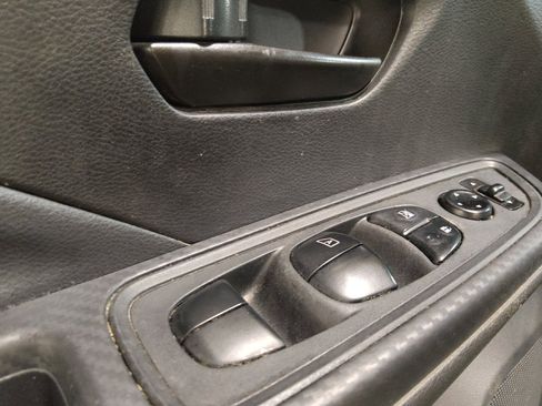 Used 2025 Nissan Versa S w/ Trunk Package FWD image 27
