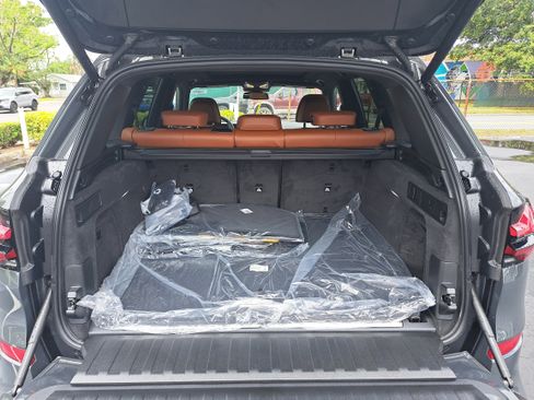 New 2026 BMW X5 xDrive50e w/ M Sport Package image 8