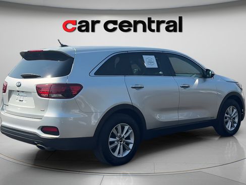 Used 2020 Kia Sorento LX AWD/4WD image 5