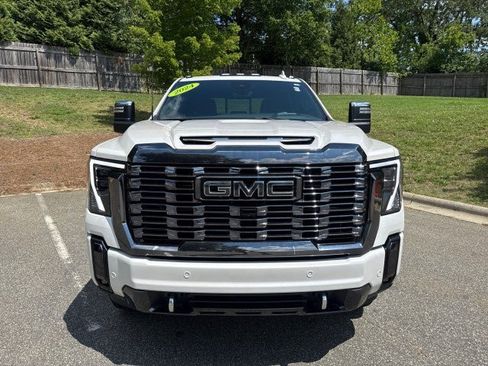 Used 2024 GMC Sierra 2500 Denali Ultimate AWD/4WD image 2
