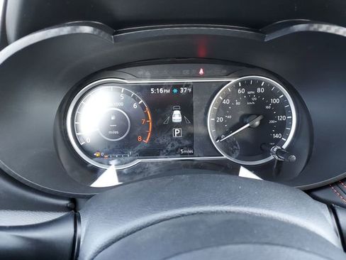 New 2025 Nissan Versa SR w/ Trunk Package FWD image 12