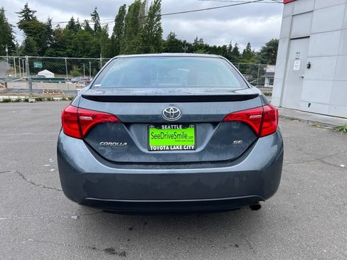 Used 2018 Toyota Corolla SE FWD image 5