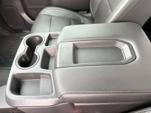 Used 2019 GMC Sierra 1500 SLT AWD/4WD image 31