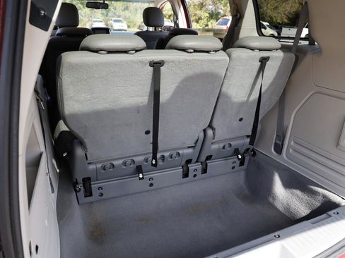 Used 2008 Dodge Grand Caravan SXT image 24