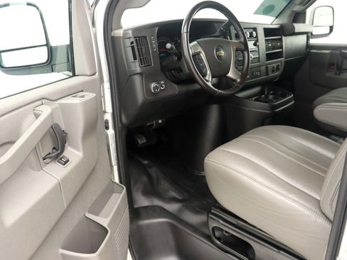 Used 2017 Chevrolet Express 2500 LS image 19