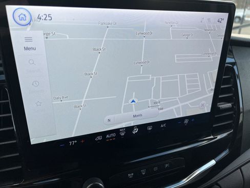 Used 2024 Ford Transit 350 XLT image 25