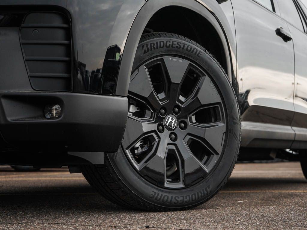 New 2026 Honda Pilot Black Edition image 6