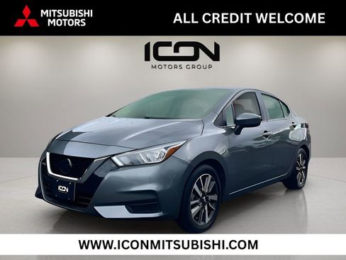 Used 2021 Nissan Versa SV image 1