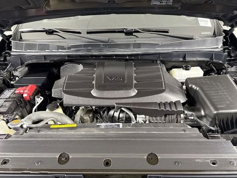 Used 2024 Nissan Titan SV w/ SV Bronze Edition Package image 30