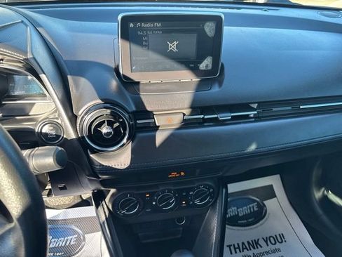 Used 2017 Toyota Yaris iA FWD image 19