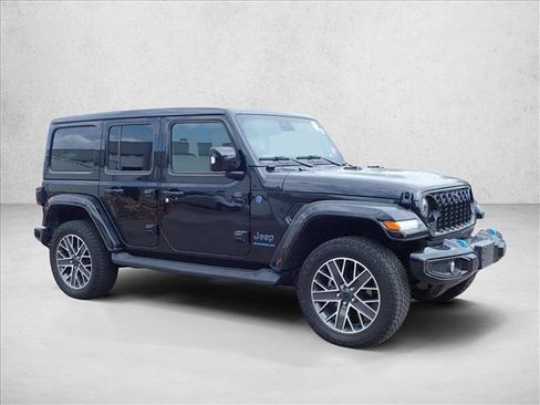 Used 2024 Jeep Wrangler High Altitude AWD/4WD image 5