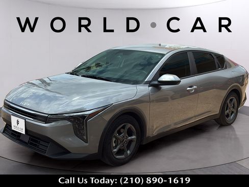 Used 2025 Kia K4 FWD image 6