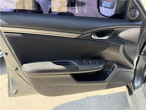 Used 2019 Honda Civic EX image 15