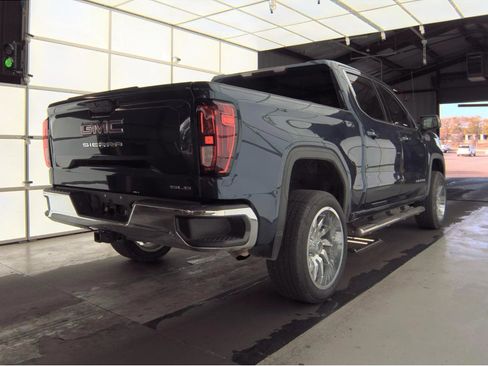 Used 2020 GMC Sierra 1500 SLE w/ SLE Value Package image 16