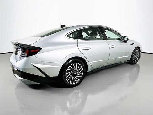 Used 2025 Hyundai Sonata SEL FWD image 7