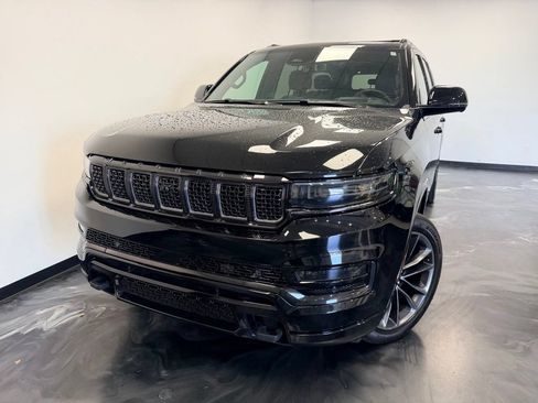 Used 2025 Jeep Grand Wagoneer L Series III w/ Quick Order Packagew 28T AWD/4WD image 24