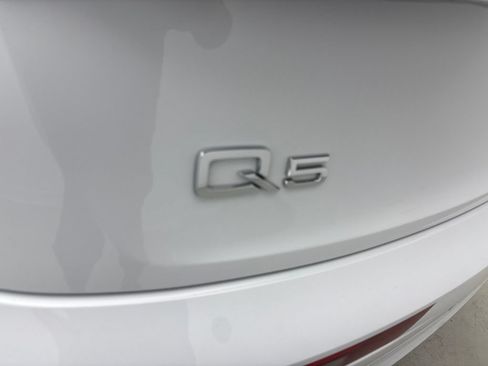 Used 2023 Audi Q5 2.0T Premium Plus w/ Premium Plus Package AWD/4WD image 15