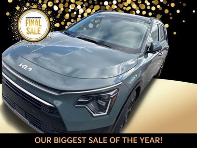 Used 2023 Kia Niro SX Touring