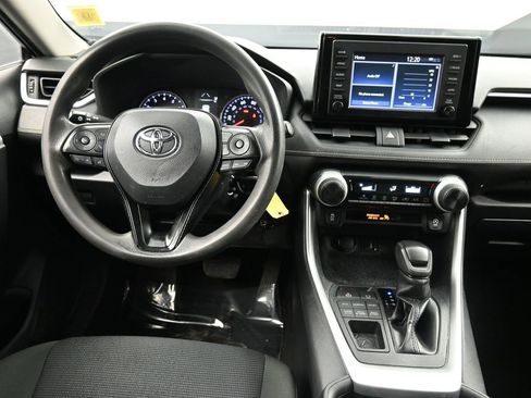 Used 2019 Toyota RAV4 LE image 19