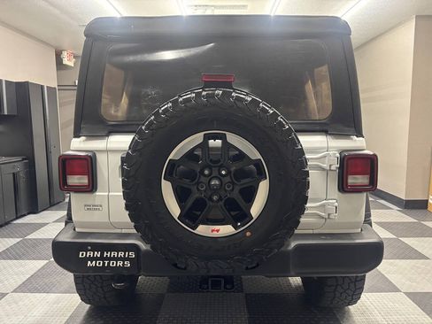 Used 2018 Jeep Wrangler Unlimited Sport S AWD/4WD image 9