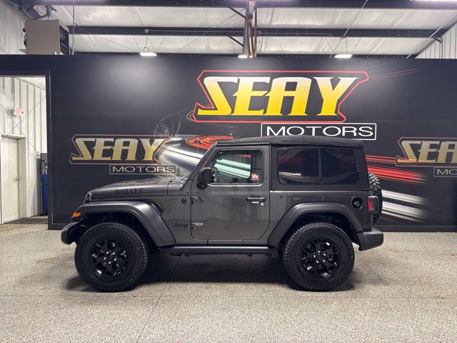 Used 2022 Jeep Wrangler Sport AWD/4WD image 3