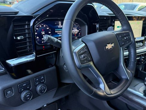 Used 2024 Chevrolet Silverado 1500 LTZ w/ LTZ Convenience Package II image 33