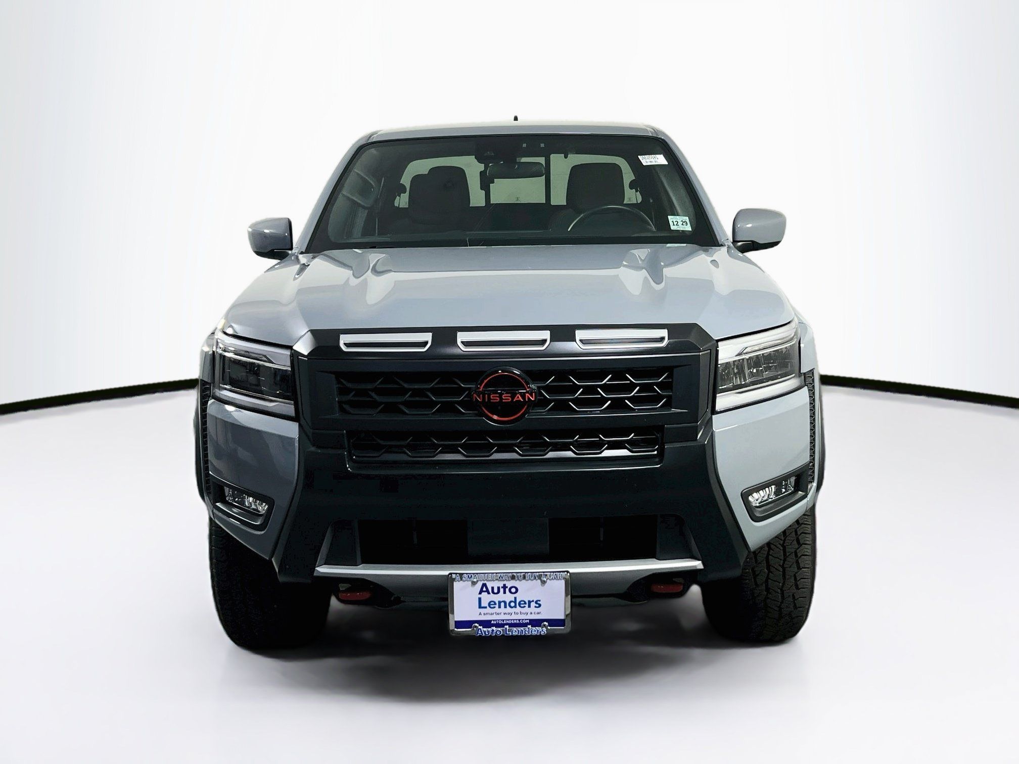 Used 2025 Nissan Frontier PRO-4X AWD/4WD image 2