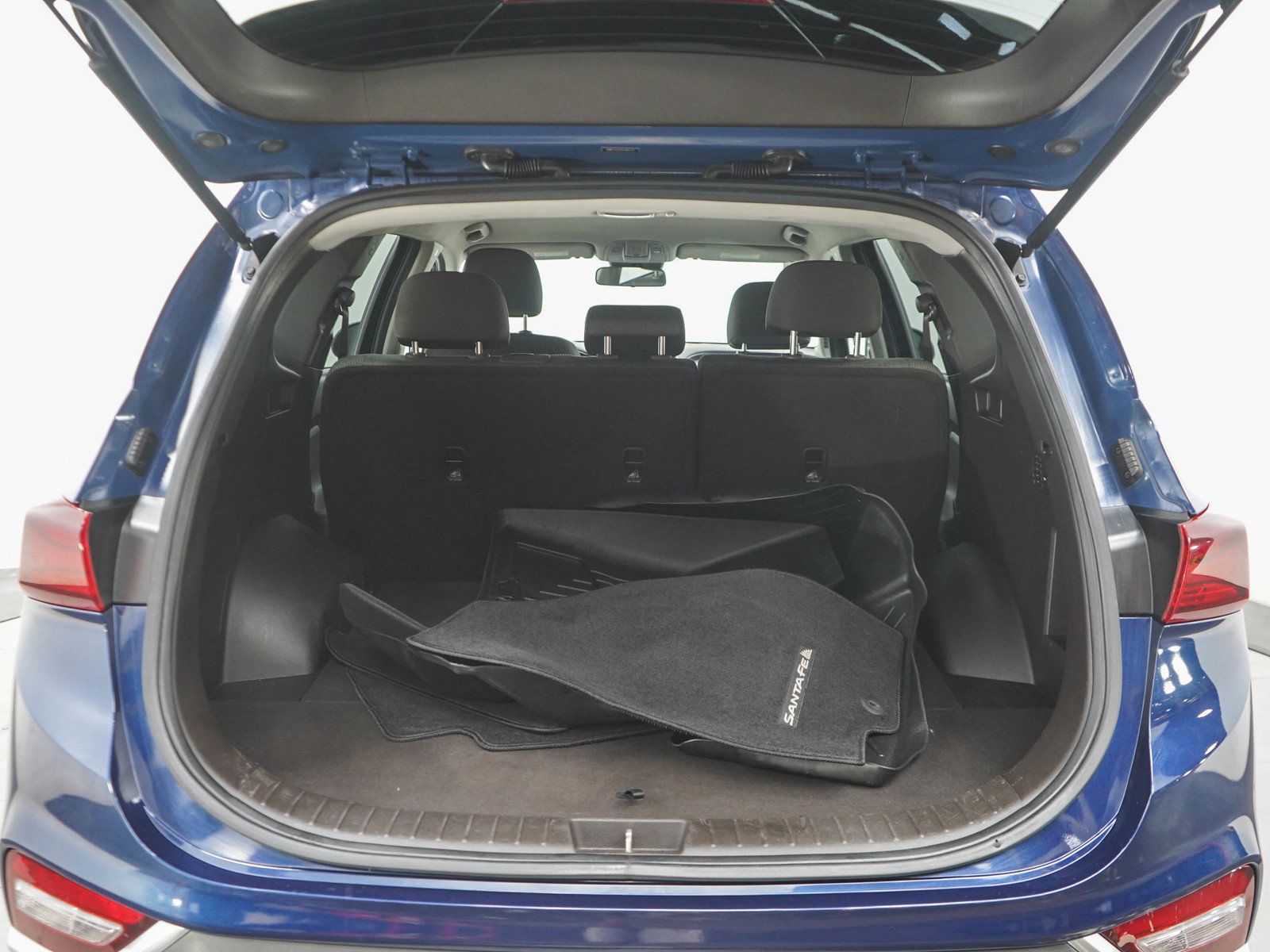 Used 2019 Hyundai Santa Fe SE AWD/4WD image 16