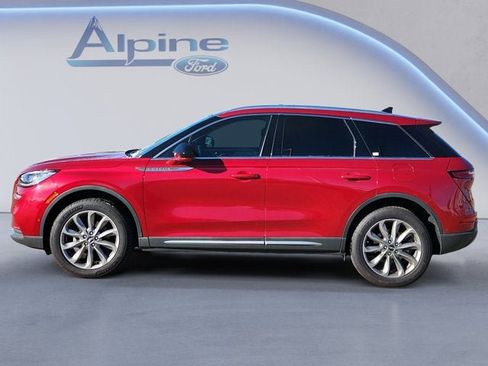 Used 2022 Lincoln Corsair AWD w/ Premium Package image 2