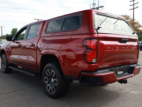 Used 2023 Chevrolet Colorado LT w/ LT Convenience Package III RWD image 3