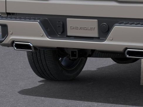 New 2026 Chevrolet Silverado 1500 High Country AWD/4WD image 14