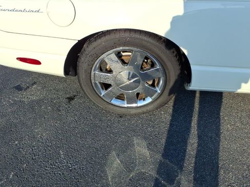 Used 2003 Ford Thunderbird RWD image 5