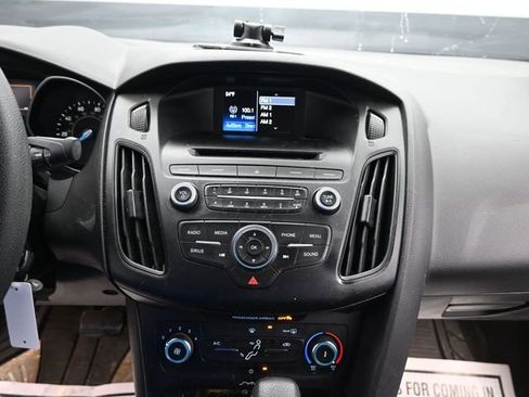 Used 2017 Ford Focus SE image 15