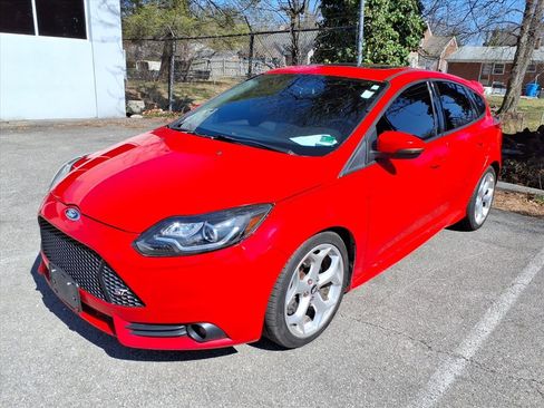 Used 2013 Ford Focus ST image 2